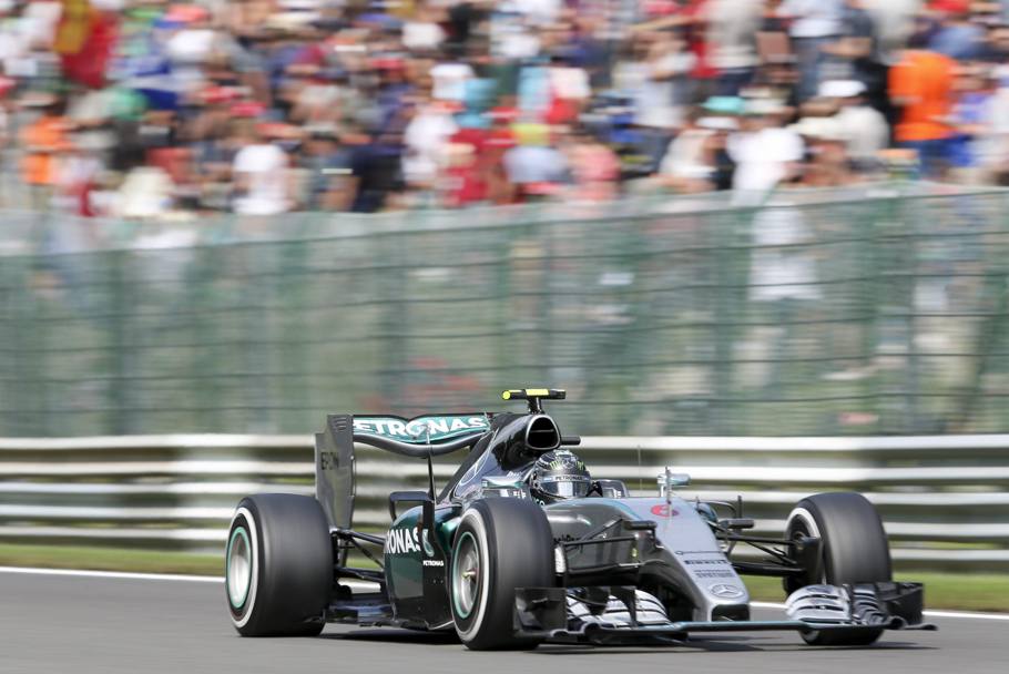 Nico Rosberg ha chiuso 2 dopo una pessima partenza. Epa